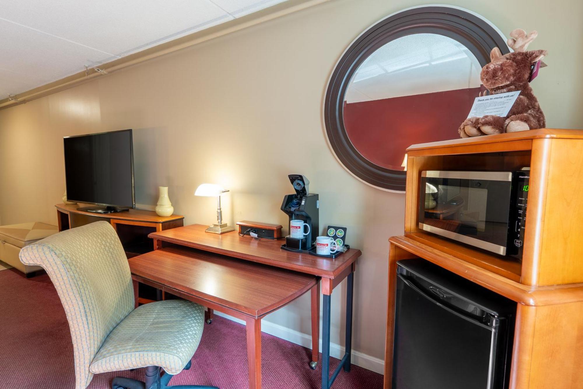 Fireside Inn & Suites West Lebanon Room photo
